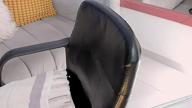 Pamela Rosal online show from 03/15/25, 04:10