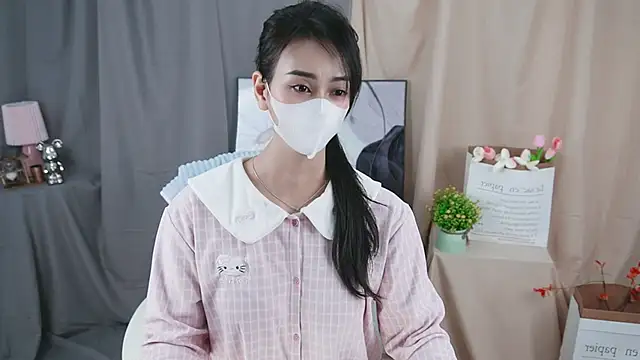 Snapshot of -----Sue----- chatting on 01/13/26, 01:55 -----Sue----- online show from 01/13/26, 01:55