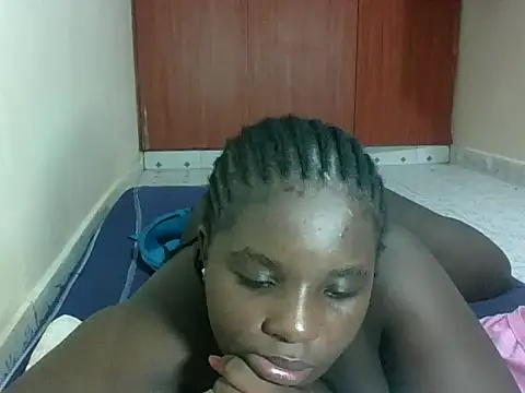 Snapshot of hotebbbyy chatting on 04/28/26, 02:21 hotebbbyy online show from 04/28/26, 02:21