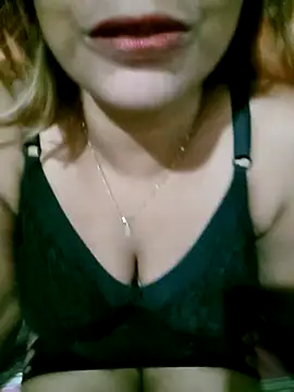 Snapshot of Shaali_Ang chatting on 05/06/26, 10:04 Shaali Ang online show from 05/06/26, 10:04