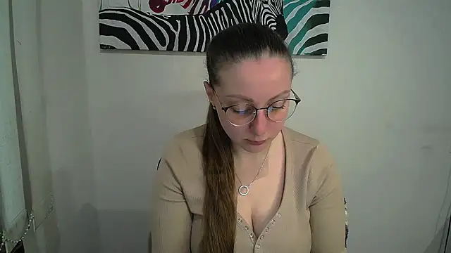Snapshot of _Annabelle_Lee chatting on 04/28/26, 06:18 Annabelle Lee online show from 04/28/26, 06:18