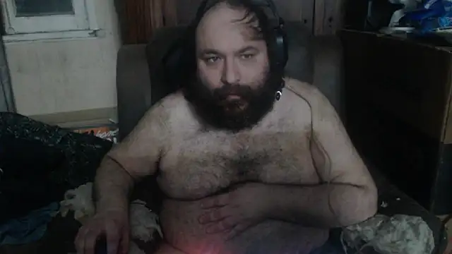 Snapshot of hairyhulk chatting on 01/02/25, 06:40 hairyhulk online show from 01/02/25, 06:40