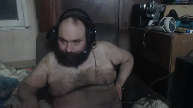 Snapshot of hairyhulk chatting on 01/22/25, 07:35 hairyhulk online show from 01/22/25, 07:35