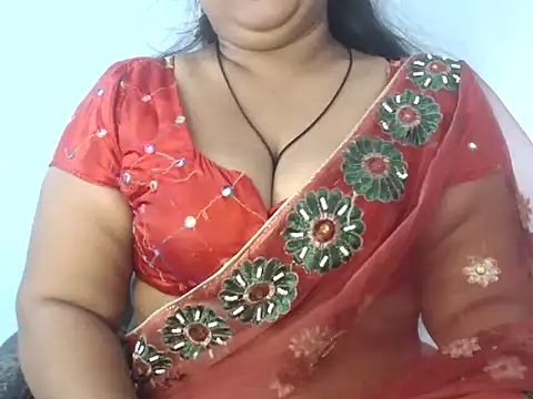 Snapshot of sapna-ji chatting on 12/23/24, 08:22 sapna-ji online show from 12/23/24, 08:22