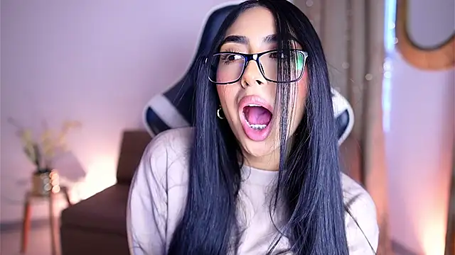 Sara albrecht online show from 12/27/24, 12:34