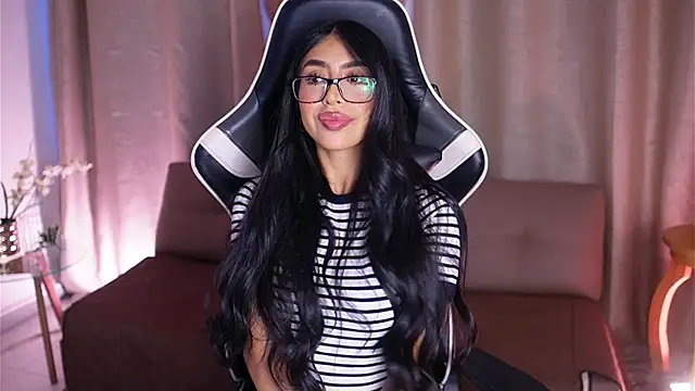 Sara albrecht online show from 01/31/25, 12:40