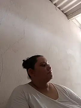 Snapshot of tetasgrandes_karol chatting on 04/01/26, 04:59 tetasgrandes karol online show from 04/01/26, 04:59