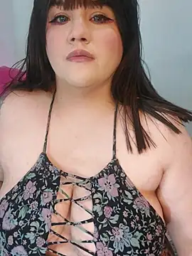 ItsNaiixa online show from 11/30/25, 06:56