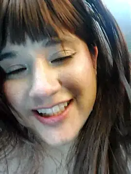 Snapshot of ItsNaiixa chatting on 03/08/26, 02:04 ItsNaiixa online show from 03/08/26, 02:04