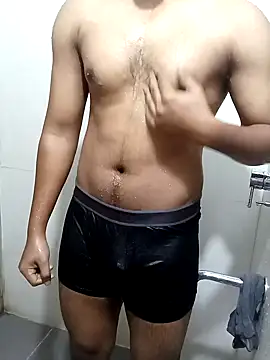 Snapshot of hottboy_39 chatting on 01/06/25, 11:29 hottboy 39 online show from 01/06/25, 11:29