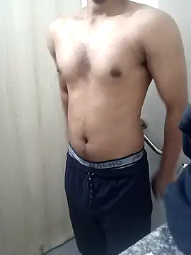 Snapshot of hottboy_39 chatting on 02/01/25, 11:43 hottboy 39 online show from 02/01/25, 11:43