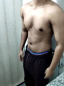 Snapshot of hottboy_39 chatting on 02/11/26, 10:20 hottboy 39 online show from 02/11/26, 10:20