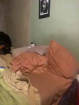 Moorella1 online show from 12/01/25, 07:19