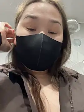 Snapshot of your_toxic_cum chatting on 02/02/25, 10:28 your toxic cum online show from 02/02/25, 10:28