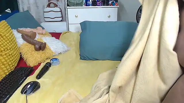 GaggingQueenxx online show from 06/08/26, 03:45