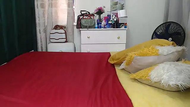 GaggingQueenxx online show from 06/22/26, 09:39