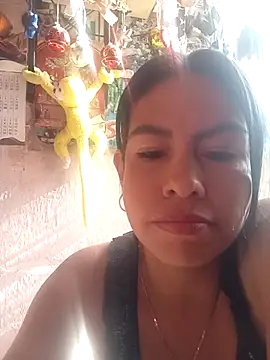 Snapshot of Alanagracia chatting on 12/20/25, 01:18 Alanagracia online show from 12/20/25, 01:18