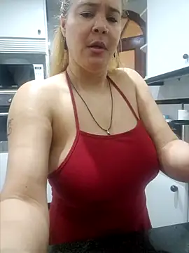 Snapshot of lamorbosa37 chatting on 01/28/25, 05:56 lamorbosa37 online show from 01/28/25, 05:56