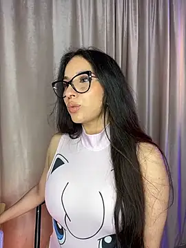 Snapshot of ThaliaRivera_ chatting on 02/25/25, 12:03 ThaliaRivera online show from 02/25/25, 12:03