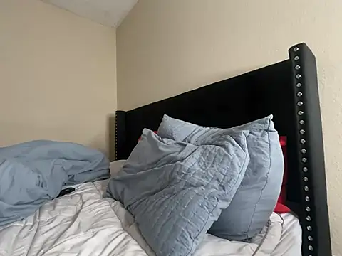 Badgirlbrittt online show from 03/12/25, 07:38