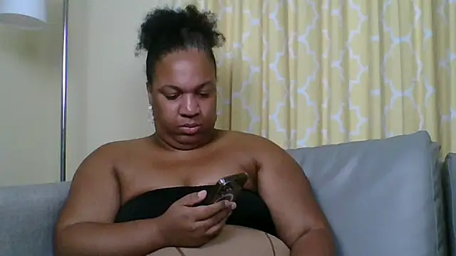 Badgirlbrittt online show from 10/08/25, 12:52