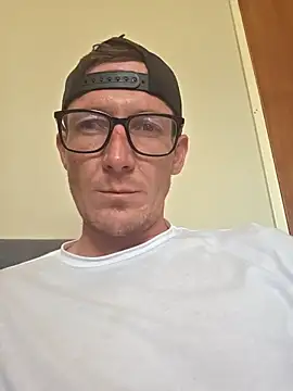 Snapshot of TheSouthernKing chatting on 11/06/25, 08:15 TheSouthernKing online show from 11/06/25, 08:15