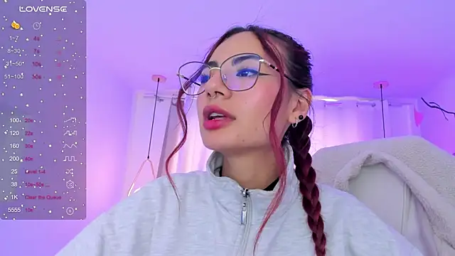 sophiecherry  online show from 12/09/24, 08:23