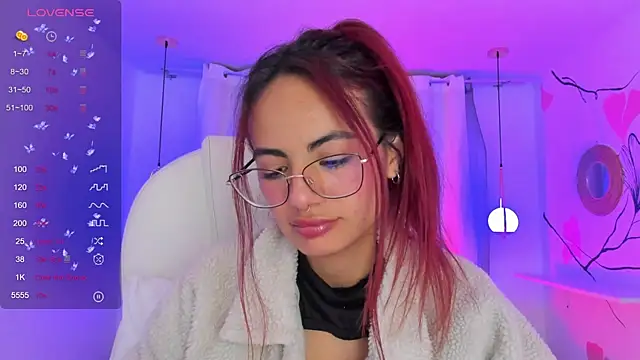 sophiecherry  online show from 12/16/24, 12:15