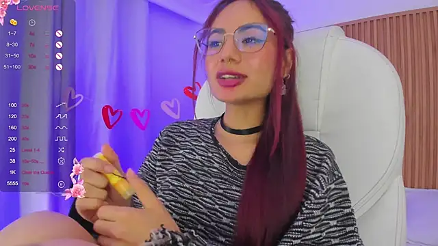 sophiecherry  online show from 02/17/25, 10:40