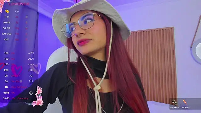 sophiecherry  online show from 03/08/25, 05:38