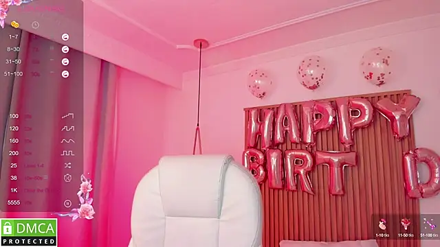 sophiecherry  online show from 10/06/25, 10:07