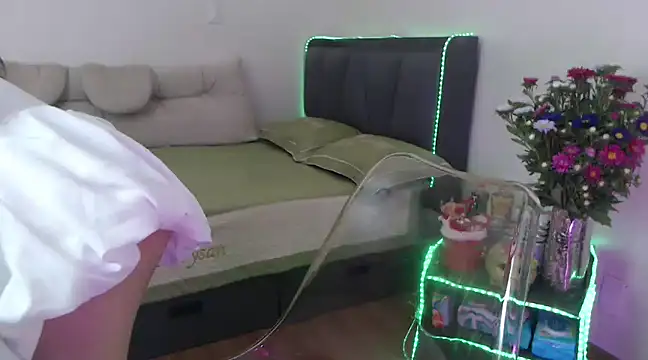 Snapshot of Zem-Fortunately chatting on 02/27/25, 11:20 Zem-Fortunately online show from 02/27/25, 11:20