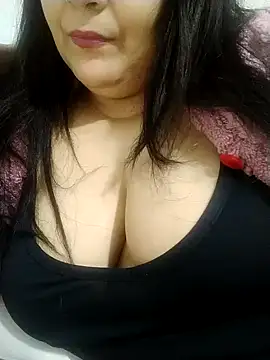 Snapshot of DALO3A85 chatting on 02/06/26, 02:31 DALO3A85 online show from 02/06/26, 02:31