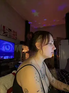 Snapshot of Hawitxui chatting on 02/03/26, 08:03 Hawitxui online show from 02/03/26, 08:03