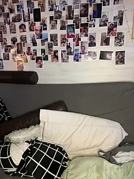 Snapshot of Hawitxui chatting on 02/19/26, 07:48 Hawitxui online show from 02/19/26, 07:48