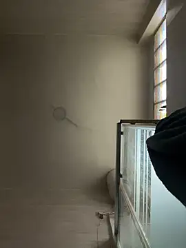 Snapshot of Hawitxui chatting on 03/05/26, 07:37 Hawitxui online show from 03/05/26, 07:37