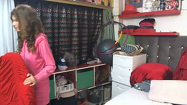 Snapshot of kellyterapy chatting on 02/14/25, 03:22 kellyterapy online show from 02/14/25, 03:22