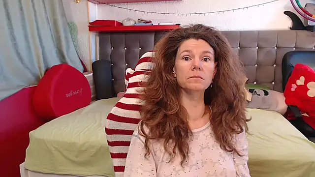 kellyterapy online show from 11/24/25, 09:42