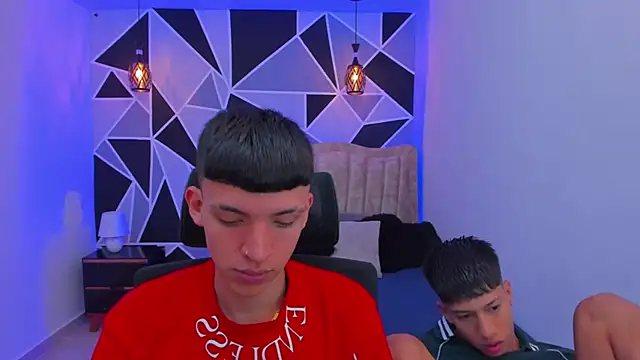 Snapshot of Juan_Nd_Steven chatting on 11/05/25, 04:23 Juan Nd Steven online show from 11/05/25, 04:23