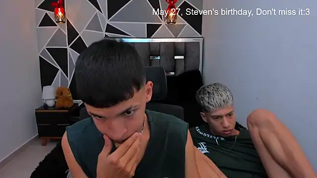 Snapshot of Juan_Nd_Steven chatting on 05/09/26, 10:48 Juan Nd Steven online show from 05/09/26, 10:48