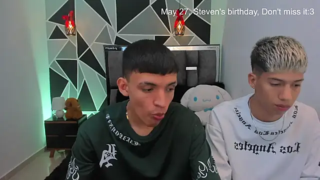 Snapshot of Juan_Nd_Steven chatting on 05/16/26, 02:52 Juan Nd Steven online show from 05/16/26, 02:52