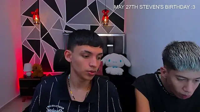 Snapshot of Juan_Nd_Steven chatting on 05/19/26, 10:27 Juan Nd Steven online show from 05/19/26, 10:27