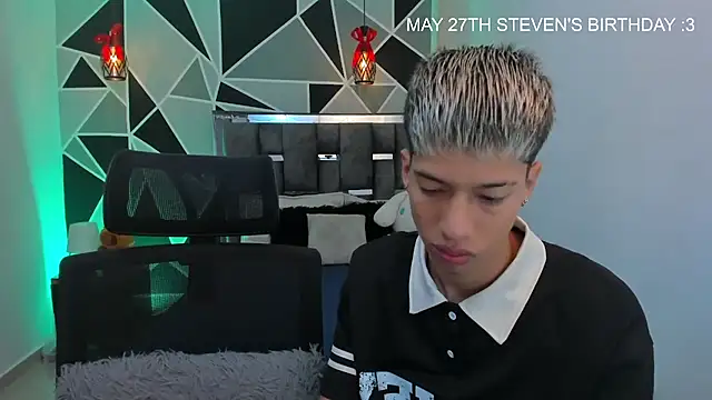 Snapshot of Juan_Nd_Steven chatting on 05/24/26, 11:37 Juan Nd Steven online show from 05/24/26, 11:37