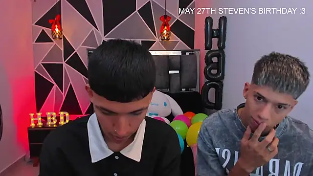 Snapshot of Juan_Nd_Steven chatting on 05/27/26, 02:41 Juan Nd Steven online show from 05/27/26, 02:41