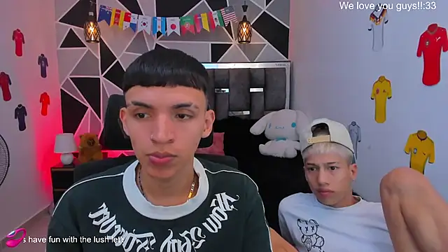 Snapshot of Juan_Nd_Steven chatting on 06/17/26, 09:05 Juan Nd Steven online show from 06/17/26, 09:05