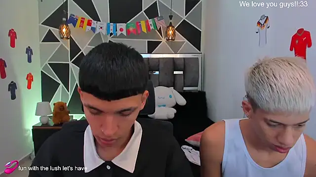 Snapshot of Juan_Nd_Steven chatting on 06/24/26, 08:52 Juan Nd Steven online show from 06/24/26, 08:52