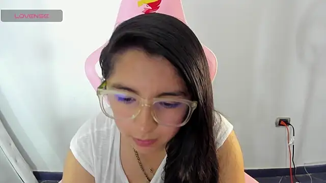  Angelinaandrade  online show from 02/28/25, 07:46