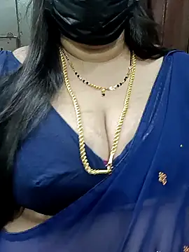 Snapshot of ashikaa_r chatting on 01/06/25, 05:49 ashikaa r online show from 01/06/25, 05:49