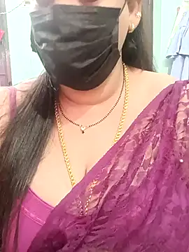 Snapshot of ashikaa_r chatting on 01/19/25, 10:50 ashikaa r online show from 01/19/25, 10:50