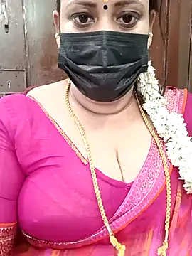 Snapshot of ashikaa_r chatting on 02/19/25, 07:50 ashikaa r online show from 02/19/25, 07:50